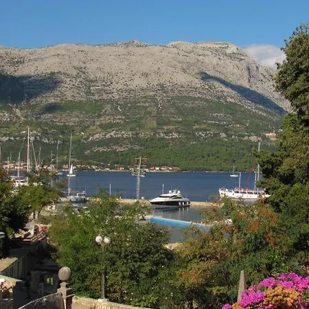In With Sea View, Terrace, Air Conditioning, Wi-fi Korčula