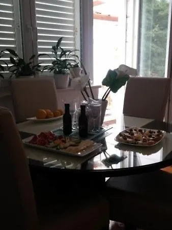 Daire In With Sea View, Terrace, Air Conditioning, Wi-fi *