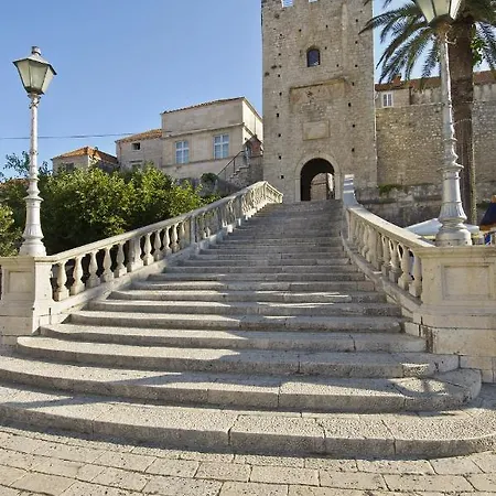 Daire In With Sea View, Terrace, Air Conditioning, Wi-fi *