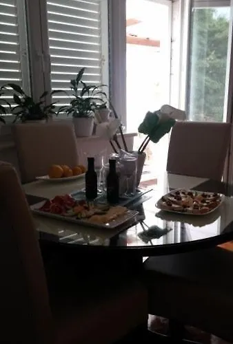 アパート In With Sea View, Terrace, Air Conditioning, Wi-fi *