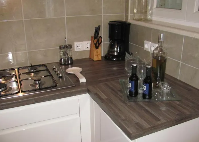 In With Sea View, Terrace, Air Conditioning, Wi-fi Korčula