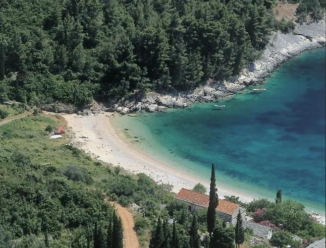 In With Sea View, Terrace, Air Conditioning, Wi-fi Apartman